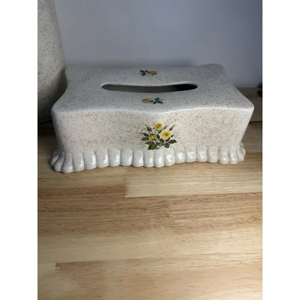 VTG 1983 Ceramic Vanity Bathroom Set of 4 Speckled Yellow Floral Design READ